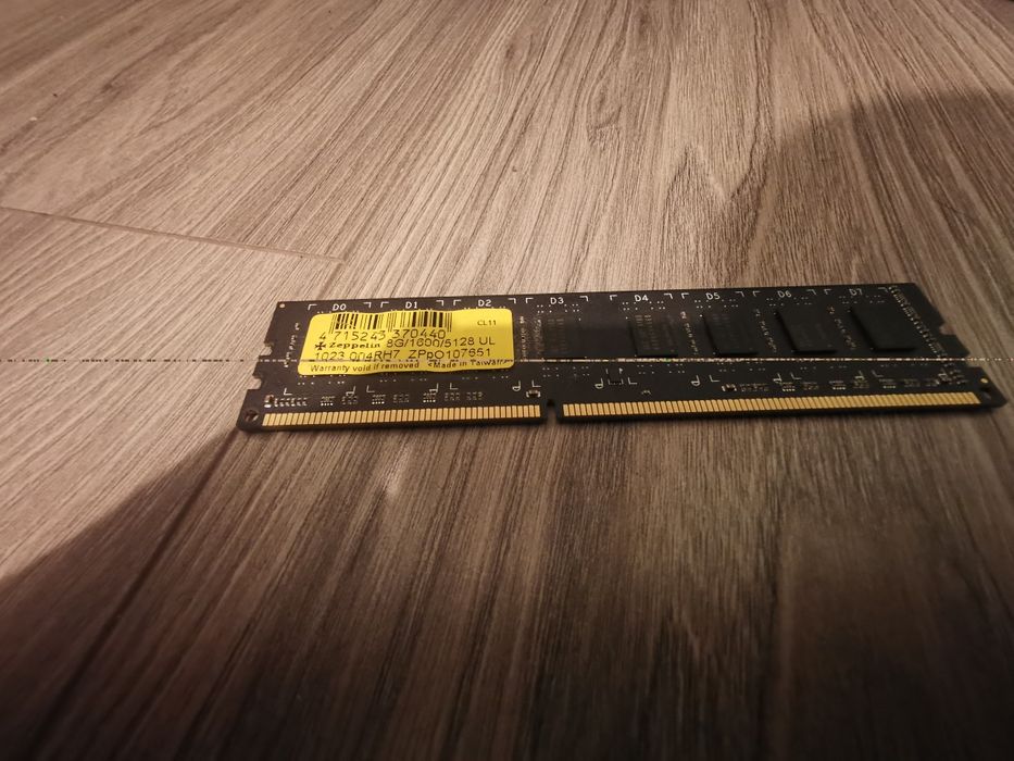 2 bucati ram DDR3