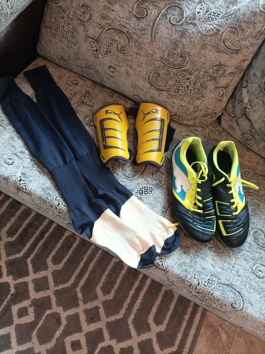 Бутонки,кори и гети