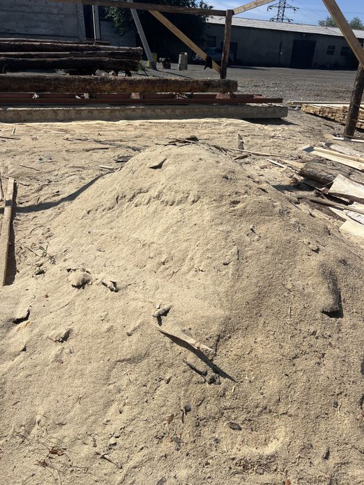 Дрова горбыль непилиные !  Бесплатно.