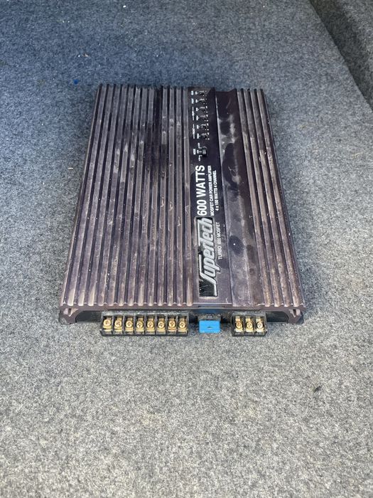 Усилвател  600w