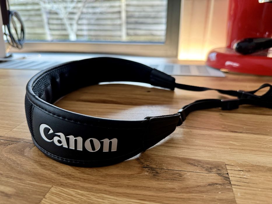 Curea camera/lentila Canon Professional Premium