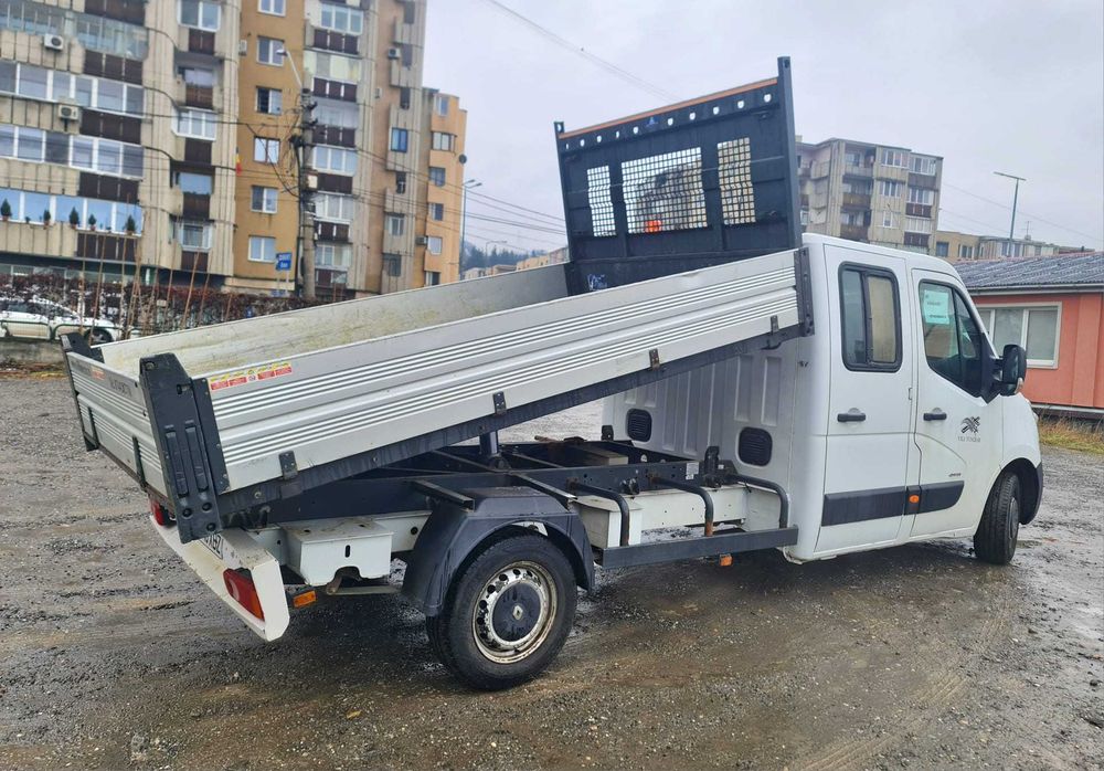 Vând Opel Movano