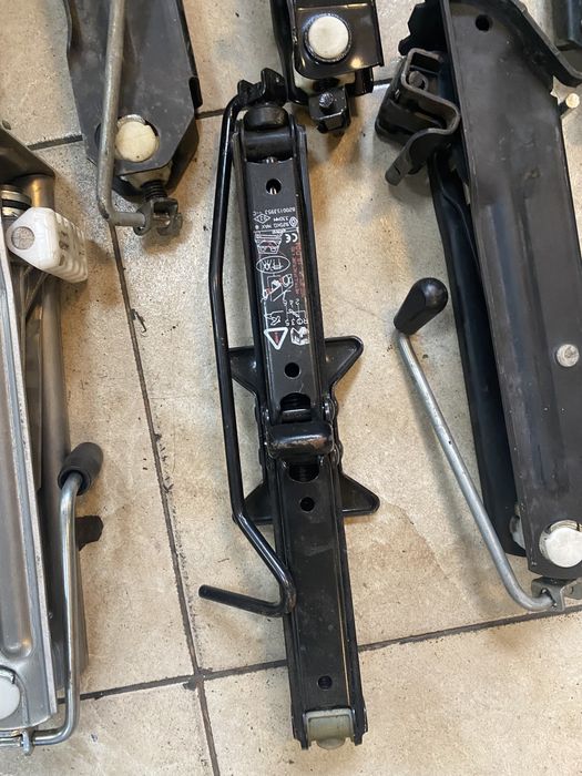 Cricuri auto originale bmw / skoda / audi / mercedes / 150 lei bic