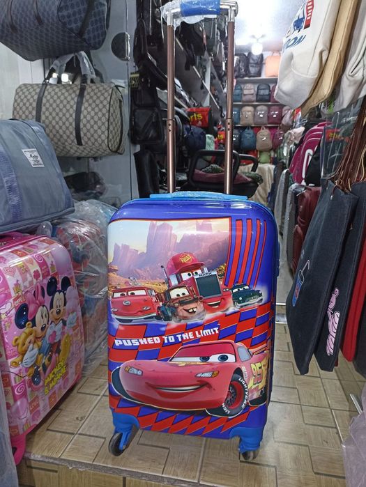 Destkiy sumka chemadan sfatli Xitoy mahsuloti super skidka