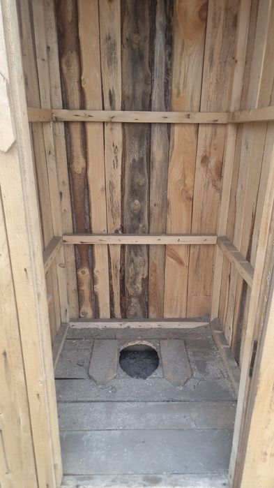 Деревянные Уличные туалеты