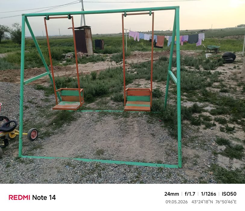 Продам двойные детские качели