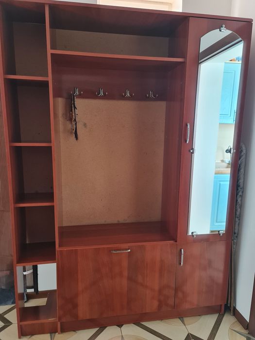 Прихожка продается