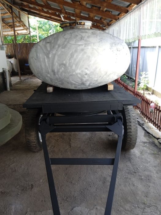 Прицеп срочно продам