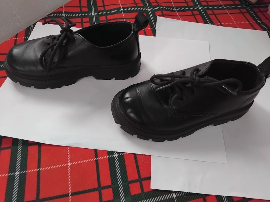 Черни официални обувки,  26 размер