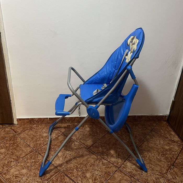 Scaun Bebelus pentru masa