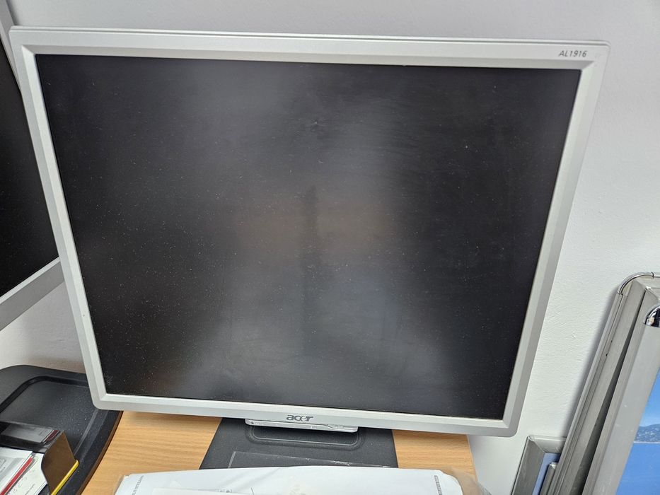 Calculator Dell i5 cu monitor