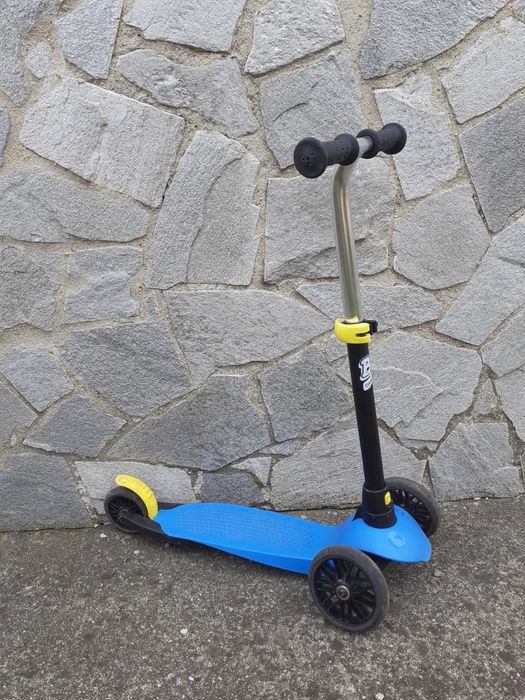 Продавам детска тротинетка