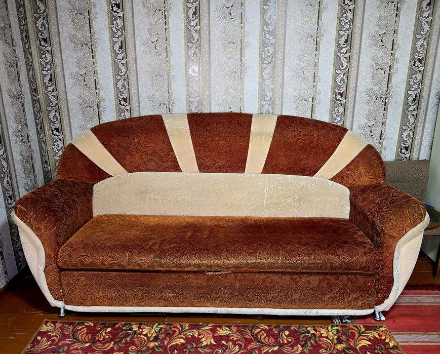 Продам диван +кресло