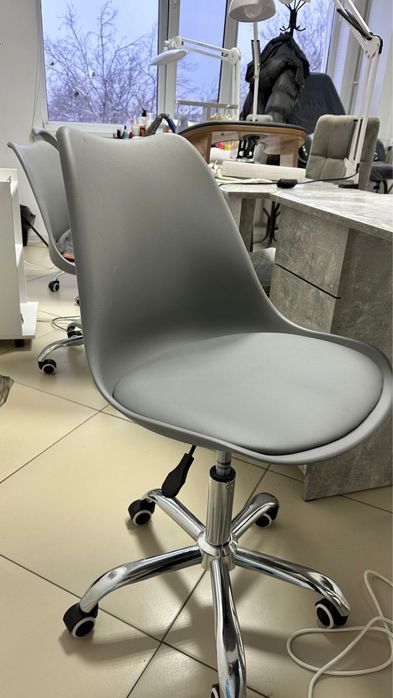 Продается 2 кресло. Состояние как новый. Цена за каждый 15 000 тг.