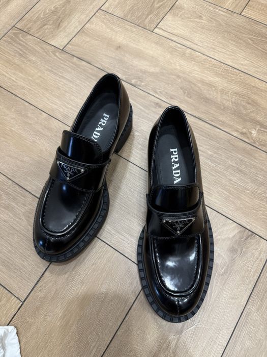 Лоферы Prada 38 рр