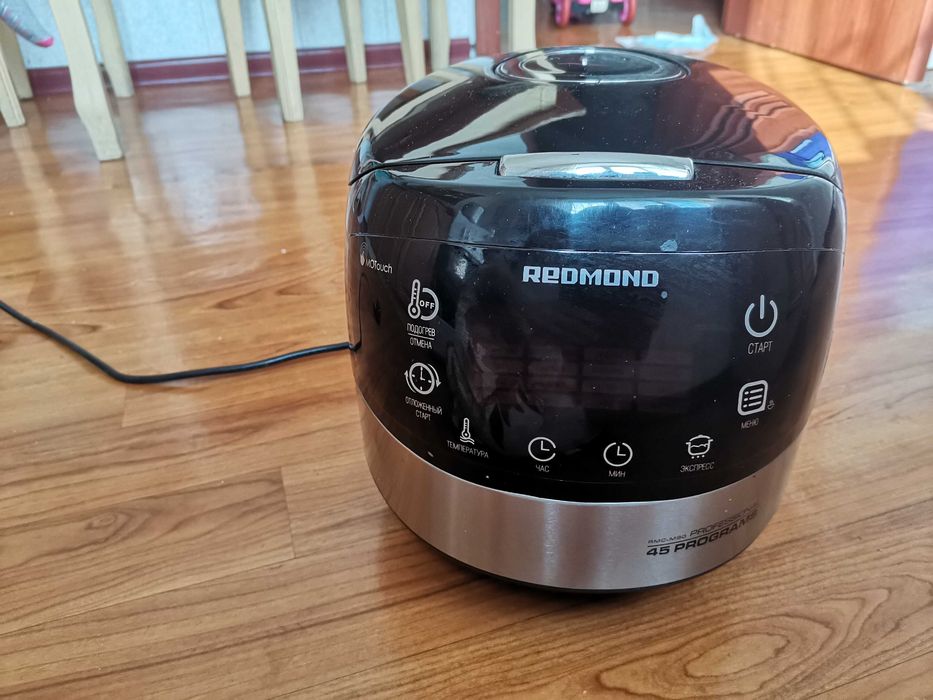 Мультиварка Redmond
