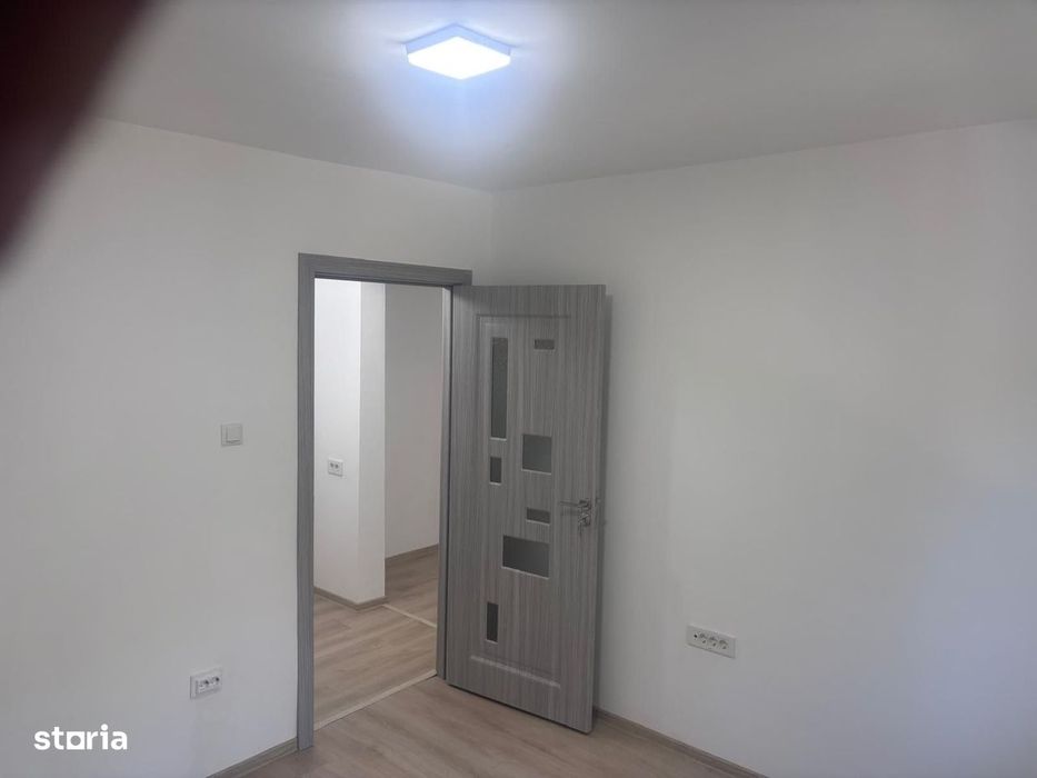 De vânzare apartament 2 camere Renovat — fotografia 1