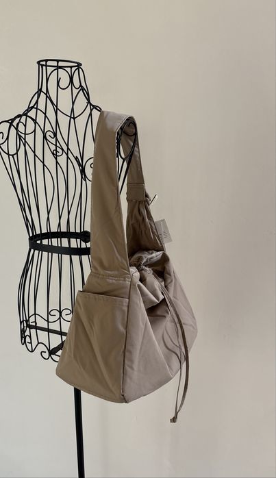 Geanta uniqlo superba