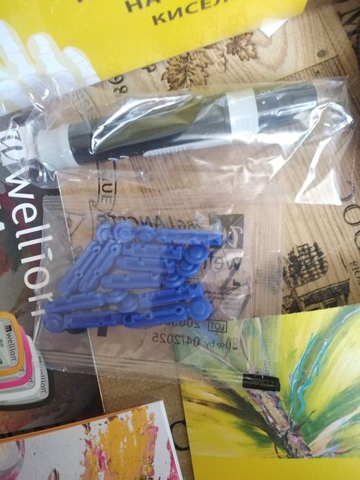 Уред за измерване на кръвна захар, пикочна киселина и холестерол