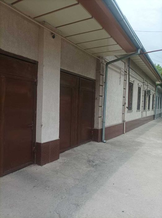 продается дом под застройку напротив рынка Малика