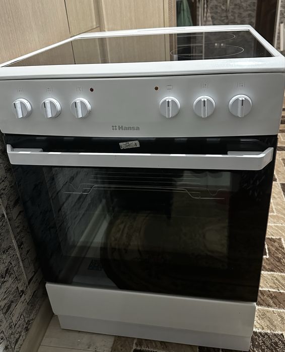 Электрическая плита Hansa