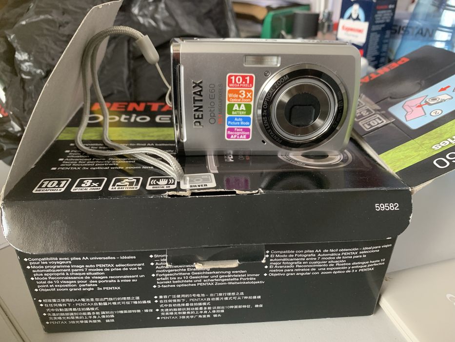 Фотоапарат Pentax Optio E60