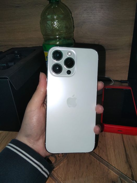 Продам айфон 14 про макс 256 гб