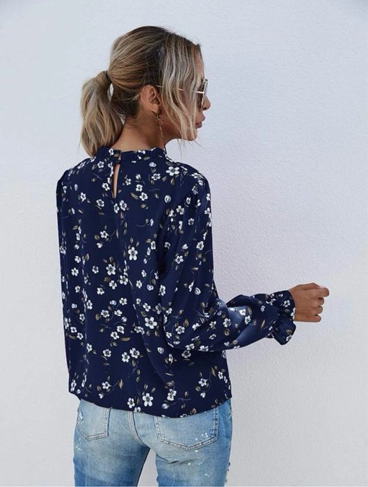 Дамска флорална блуза в синъо