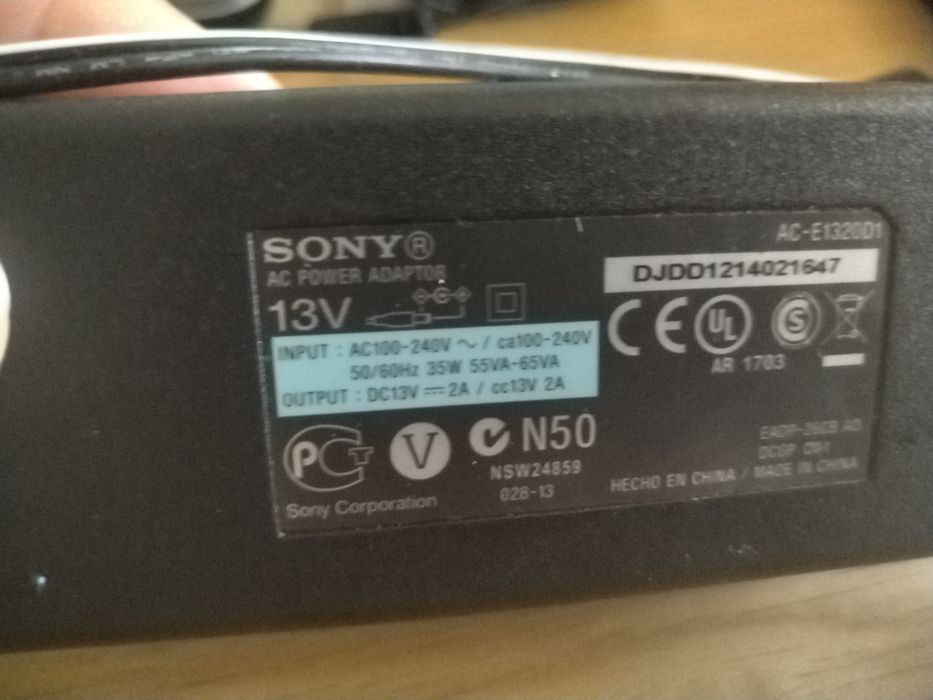 Incarcator alimentator Sony 13v 2 A 26w