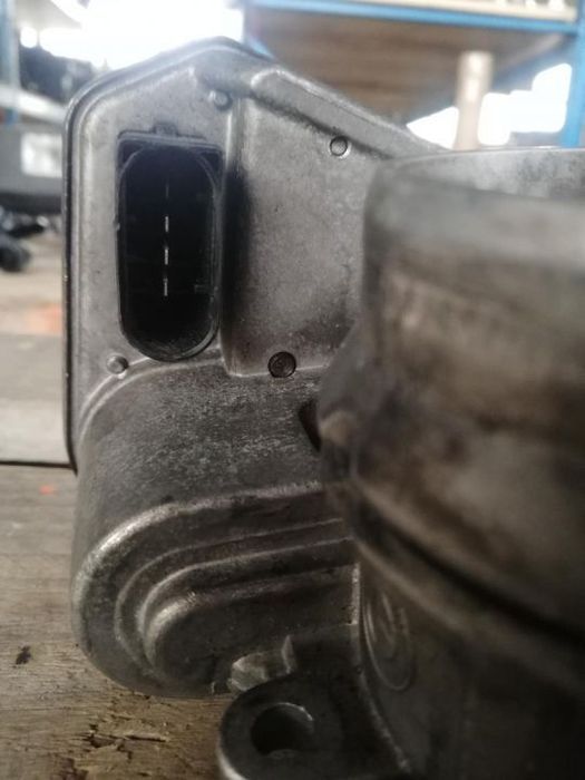 Clapeta accelerație seria 1 e81 e87 seria 3 e90 e91 e92 2.0d