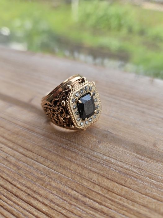 Перстень золотой 585 20.5 размер 25 грам