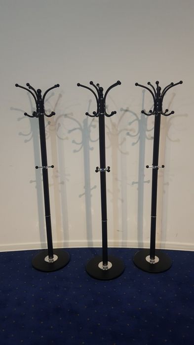 Продам напольные вешала