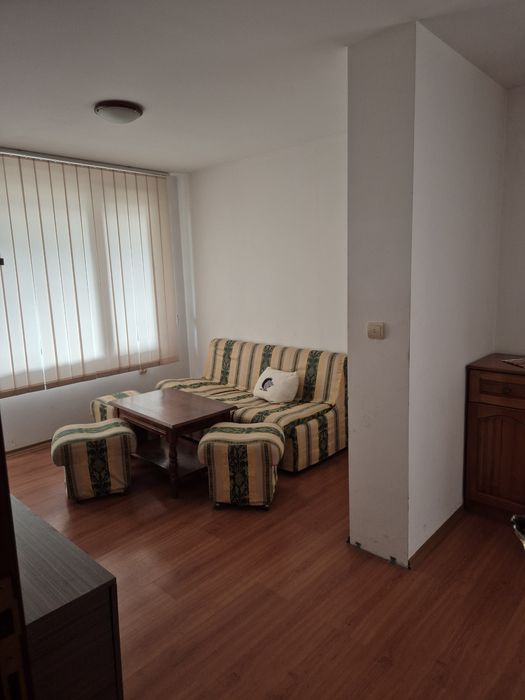 Дава се под наем Двустаен апартамент в Благоевград, Идеален център - 70 кв.м за 255 € - Снимка #2