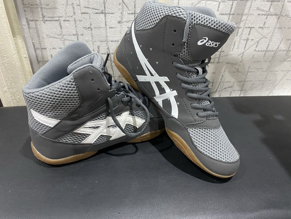 Борцовки новый. 8.000 без торга