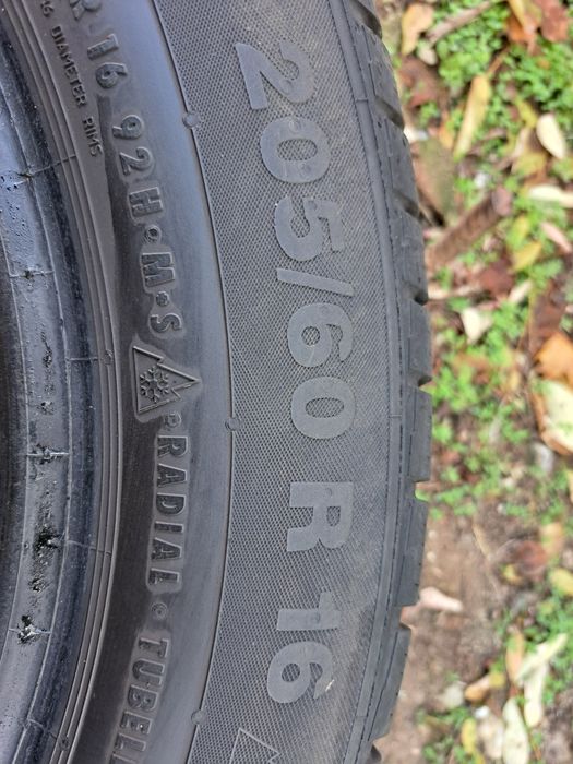 Set anvelope iarna Continental 205/60R16.