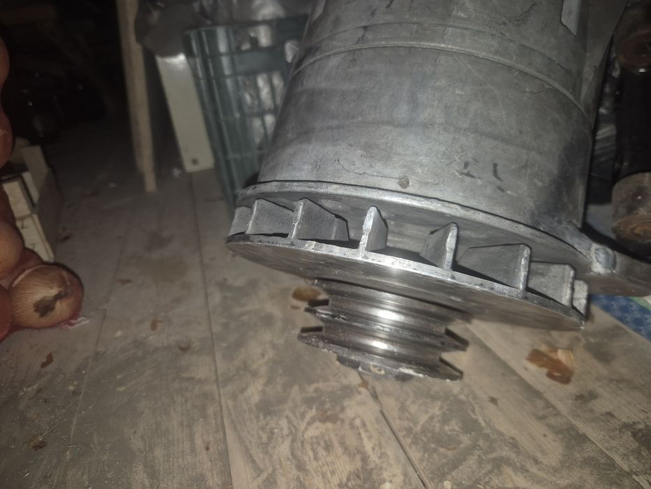 Генератор  динамик 24 vt