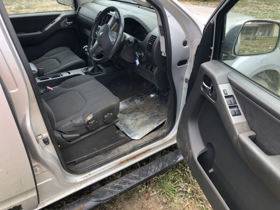 Dezmembrari Dezmembrez piese nissan navara 2500diesel euro 3 d 40