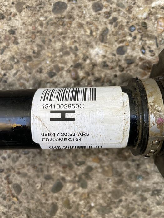 Предни полуоски за Тойота Аурис 1.8 -100кс хибрид 14г-18г