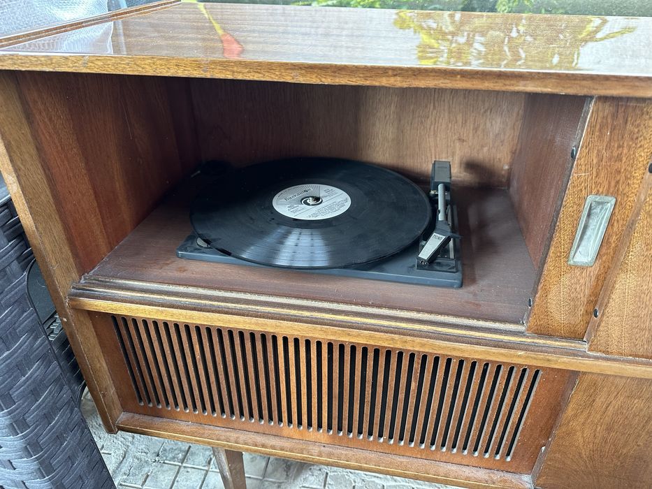 Ретро Грамофон ЛИРА-68