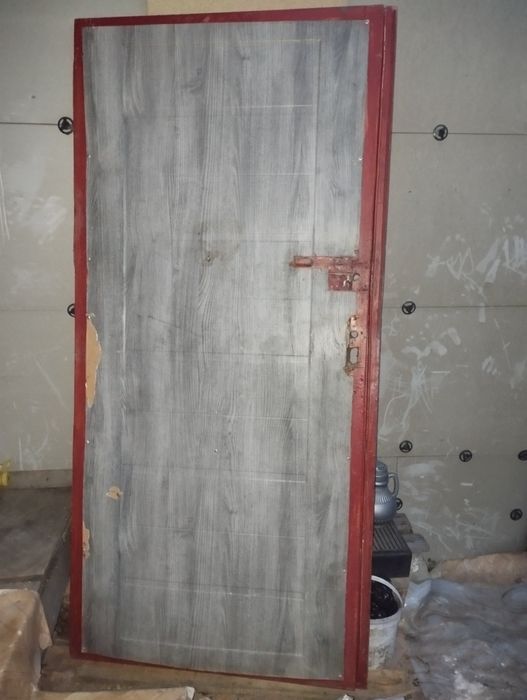 Продам дверь металлическая