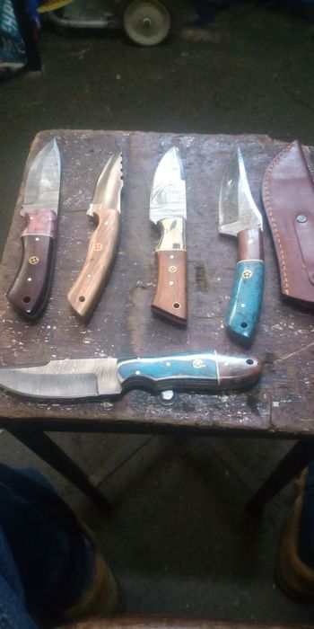 Cutite pentru vânătoare si pescuit.