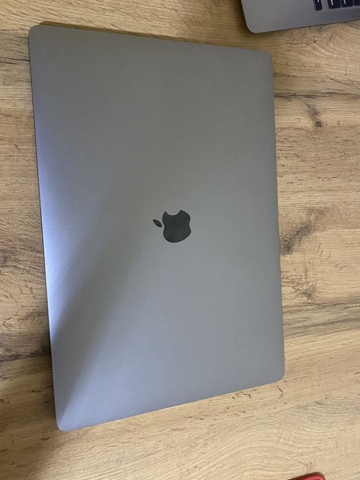 Macbook pro 2018 16gb 512ssd