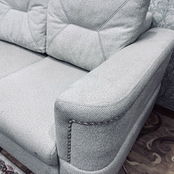 Продам диван срочнооо!