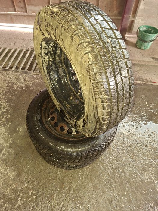 Продам колеса зимние