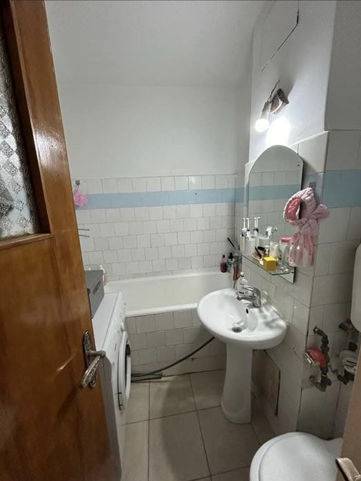 Proprietar vand apartament 2 camere