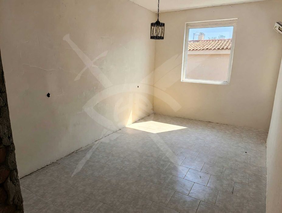 Продава се Четиристаен апартамент в Бургас, Възраждане - 115 кв.м за 2514 €/кв.м - Снимка #4