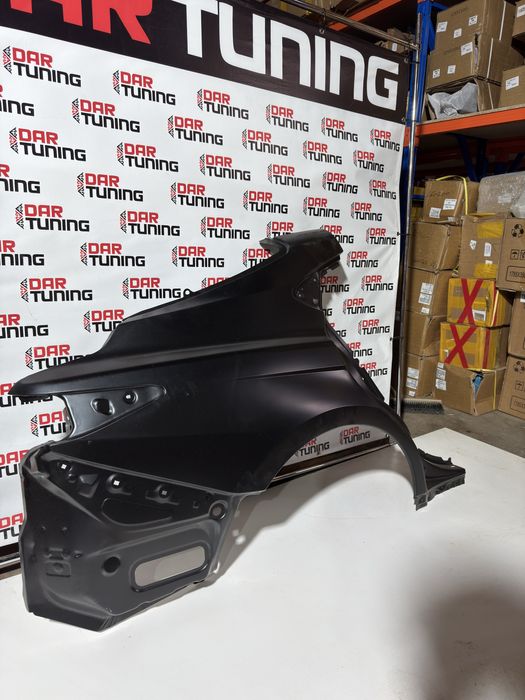 Задний крылья  Camry 80