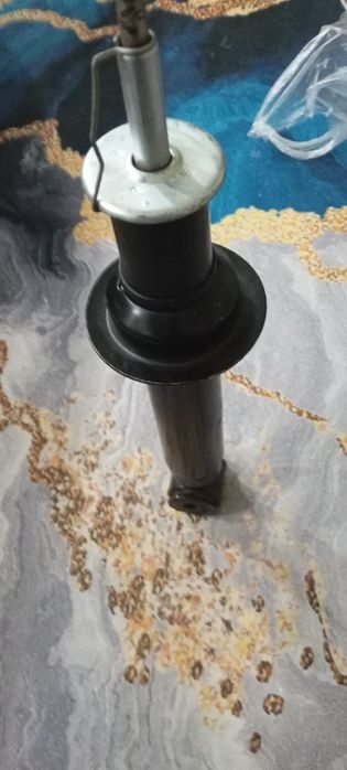 Продам автозапчасть опора двигателя