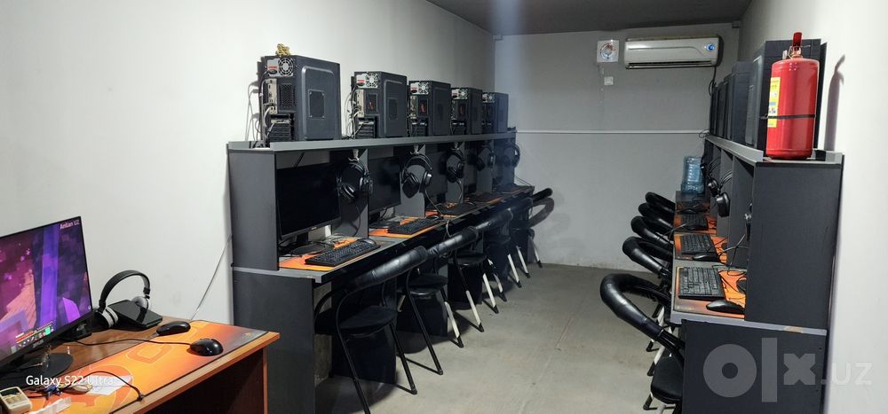 Продам : 1 главный, 10 игровые компютеры, аксессуары и мебель (стол,ст