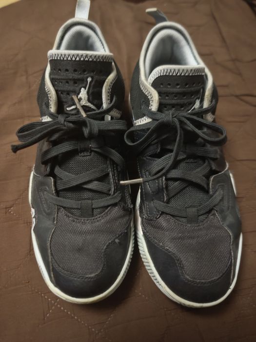 Vând Nike Air Jordan Stay Loyal 2 mărimea 38
